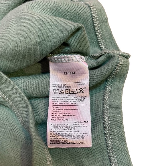 STAR WARS BABY YODA ONSIE 100% COTTON SIZE 12-18 MONTHS GREEN IN COLOUR - Picture 7 of 7